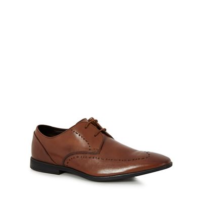 Clarks Tan 'Bampton Limit' punched pointed shoes